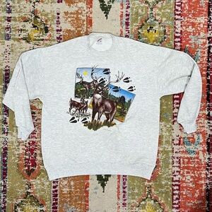 Vintage Deer Animal Print WIldlife 1980s Gray Crewneck Pullover Sweatshirt